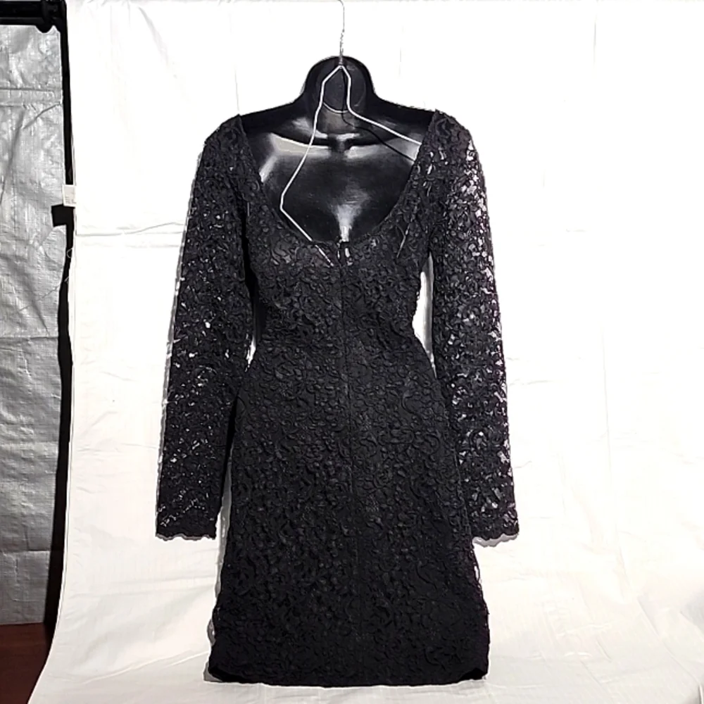 BERGDORF GOODMAN - JENNIFER GEORGE BY NIGHT Black Lace Cocktail Dress, Size 4 - Picture 2 of 9